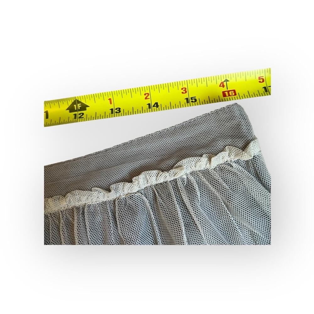 Garnet hill gray lace skirt - Picture 4 of 5
